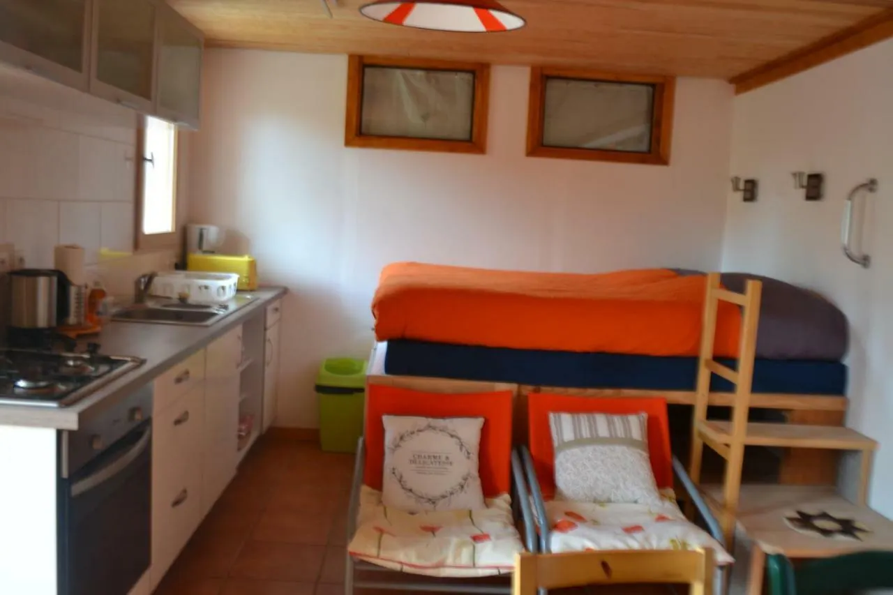 アパート Petit Appartement En Montagne Saint-Julien-en-Champsaur フランス